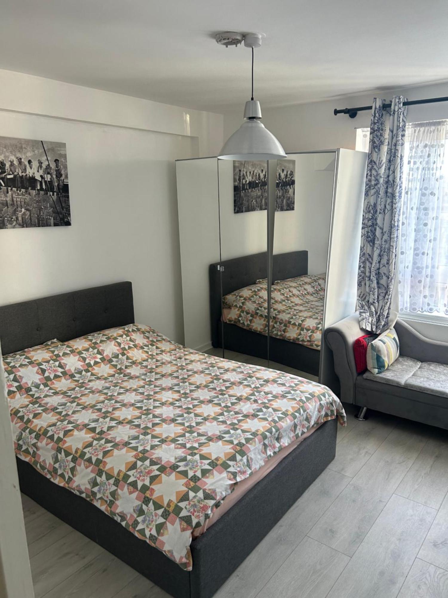 Cosy 2-Bedroom Flat In Finsbury Park, Modern, Convenient & Close To Central London! Екстер'єр фото