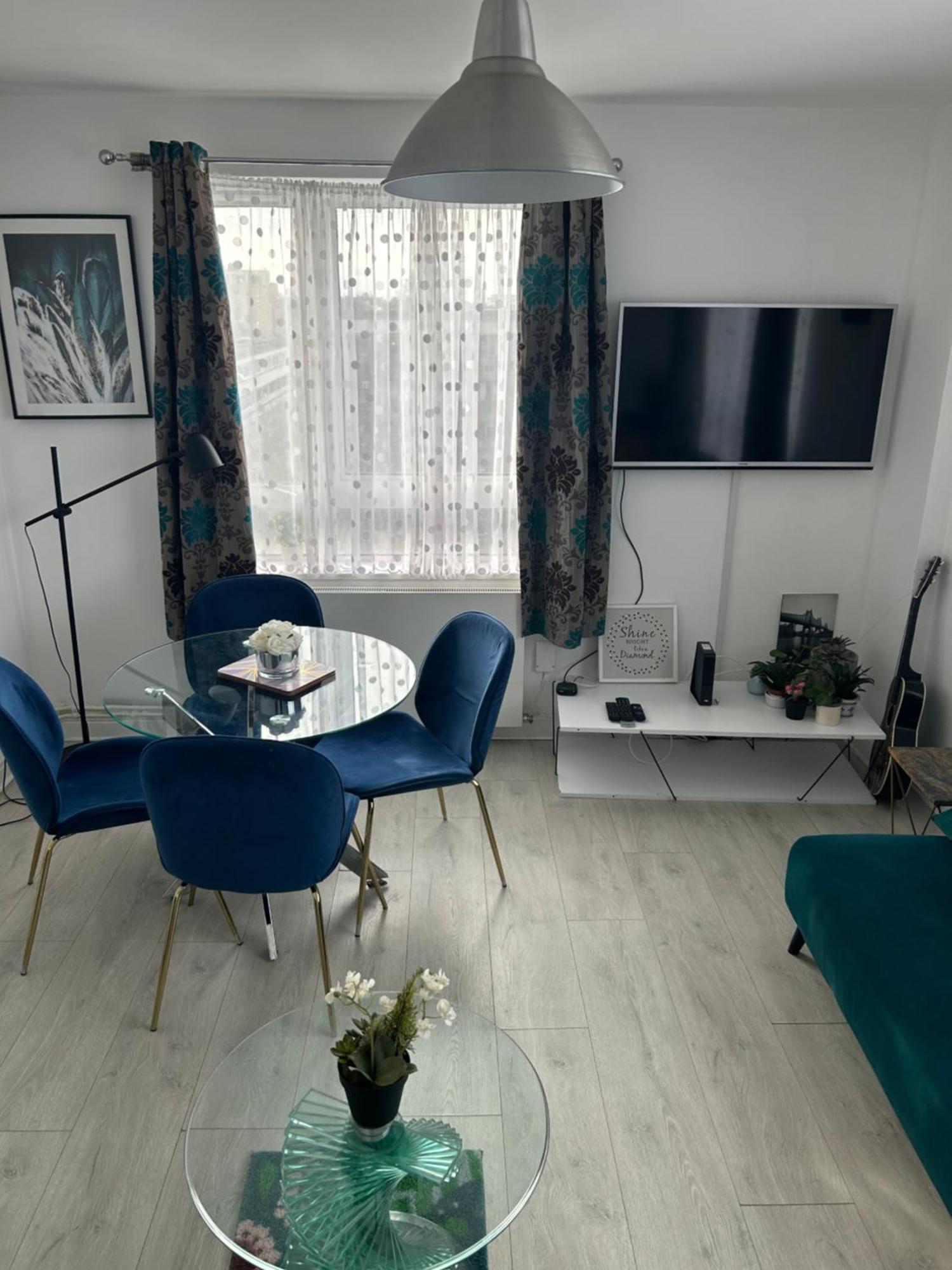 Cosy 2-Bedroom Flat In Finsbury Park, Modern, Convenient & Close To Central London! Екстер'єр фото